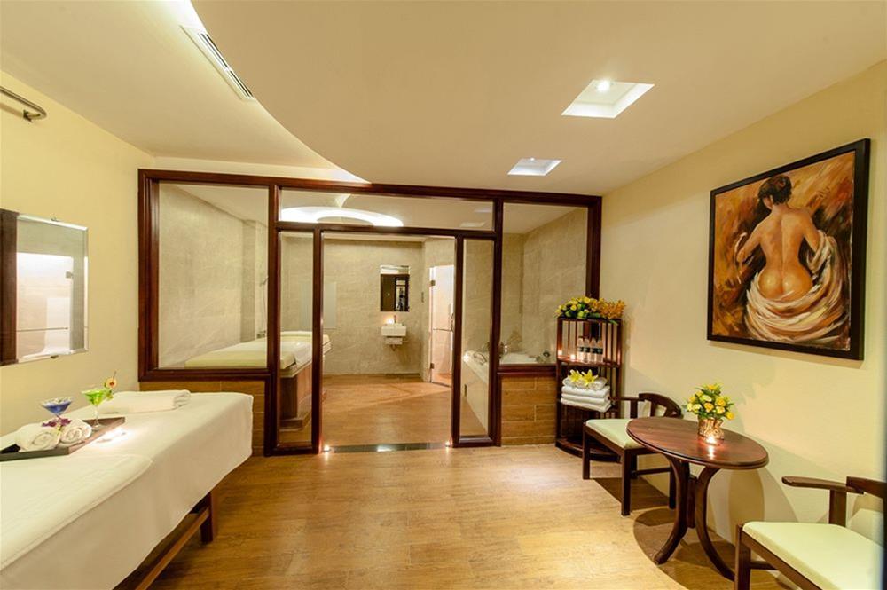 Hotel Royale Chulan The Curve Petaling Jaya Exterior foto